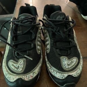 Nike AirMax Size 7 women